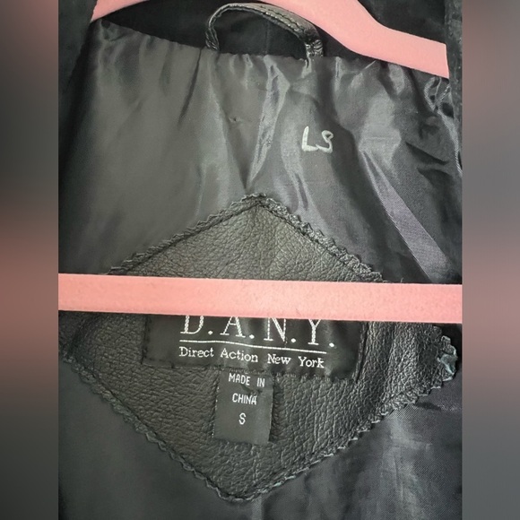 D.A.N.Y Women’s Black Leather/Suede Mid Length Jacket Coat Size Small - Picture 2 of 9